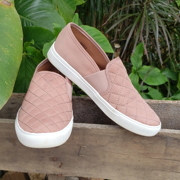 pink quilted slip on shoes